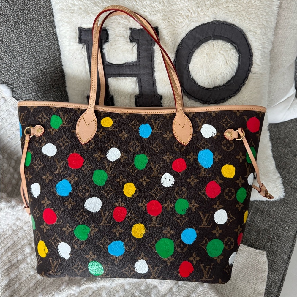 Louis Vuitton x Yayoi Kusama Neverfull with Colorful Dots